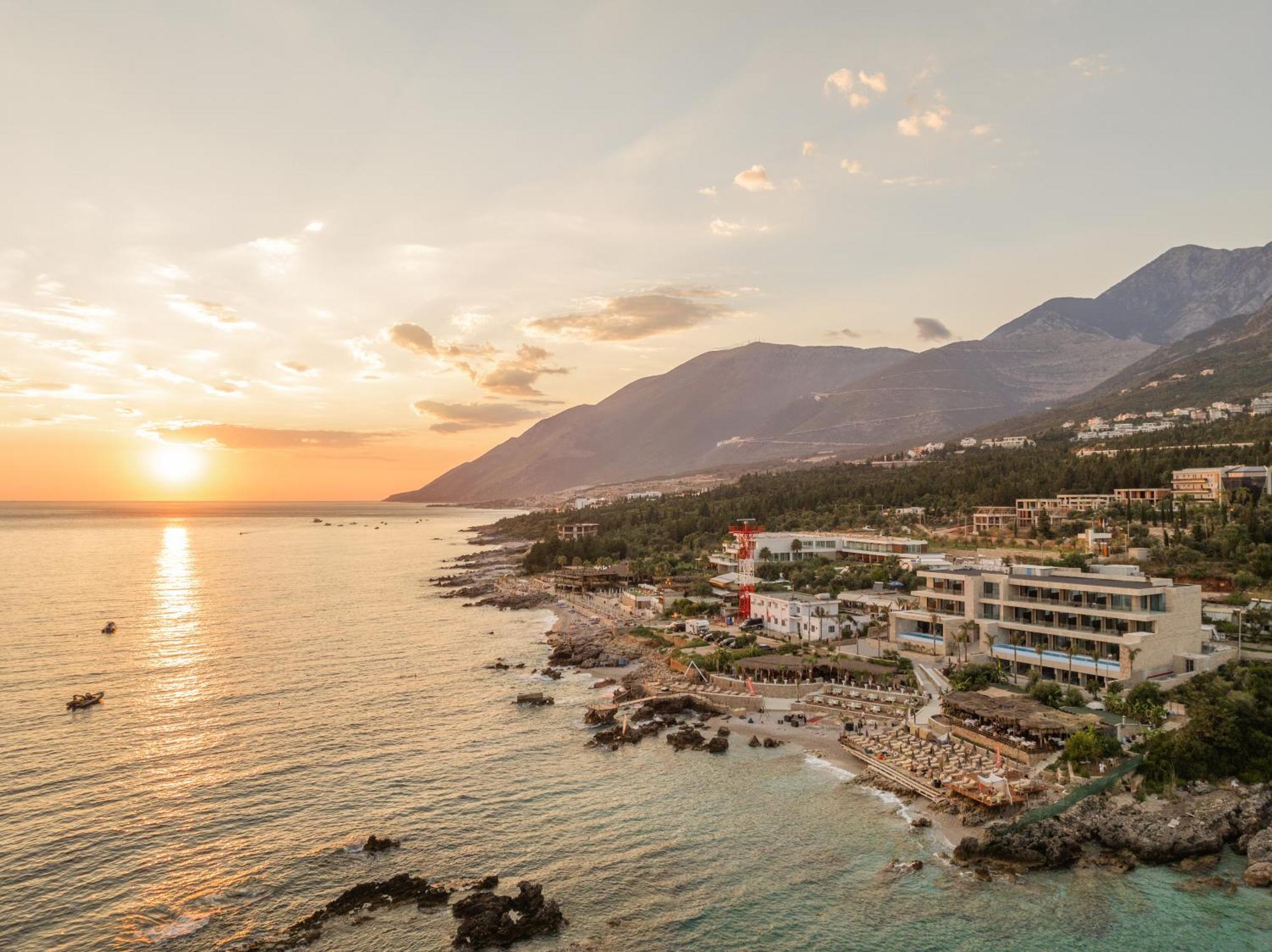 Beyond A Luxury Boutique Hotel Dhërmi 외부 사진